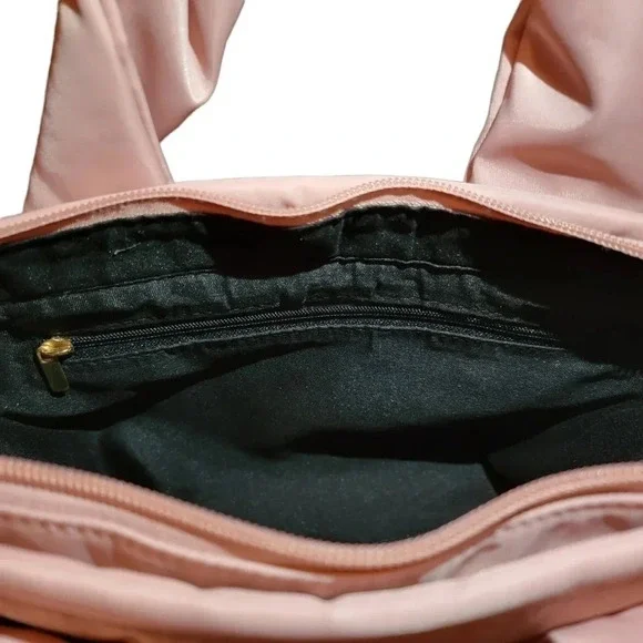 👛HP👛 The Limited Handbag with Airpod Case - Picture 2 of 3